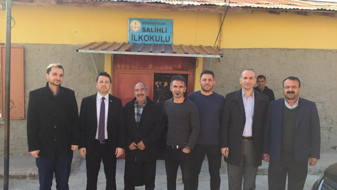 İlçe Milli Eğitim Müdürü Sayın Demir ERNEZ, Köy okullarını gezi kapsamında Pınarkaya İlkokulu, Salihli İlkokulu ve Yolbulan İlkokulunu ziyaret etti