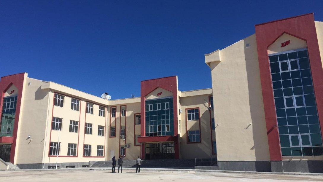 İnşaatı Devam Eden Birol Öztekin İlkokulu, Yenişehir Anaokulu ve Şölen İlköğretim Okulları Gezildi