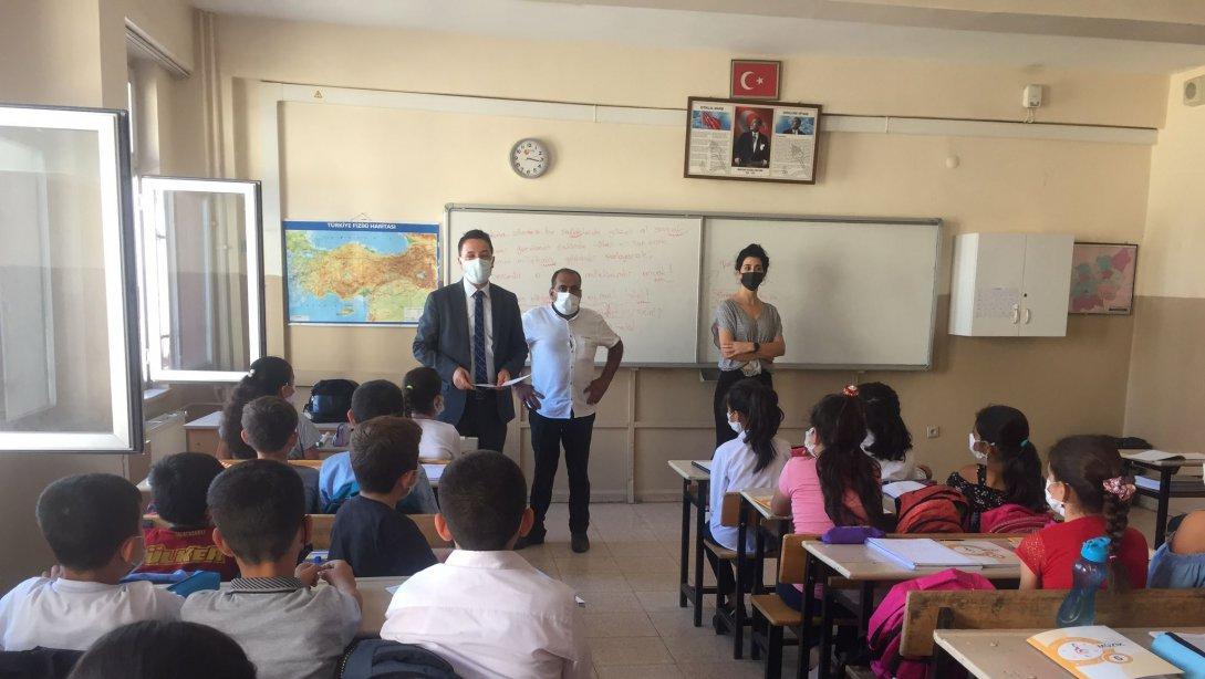 Sezai Karakoç Ortaokulu ve Sezai Karakoç İmam Hati Ortaokulu Ziyaret Edildi