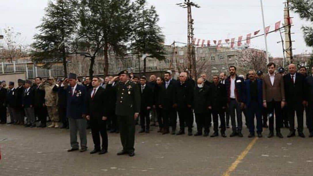 Ergani Kaymakamımız ve Belediye Başkan V. Sn. Ahmet KARAASLAN ,  #18Mart Şehitleri Anma Günü ve Çanakkale Zaferi'nin 107'nci yıl dönümü dolayısıyla Ergani Kaymakamlığı önünde düzenlenen törene katıldı.